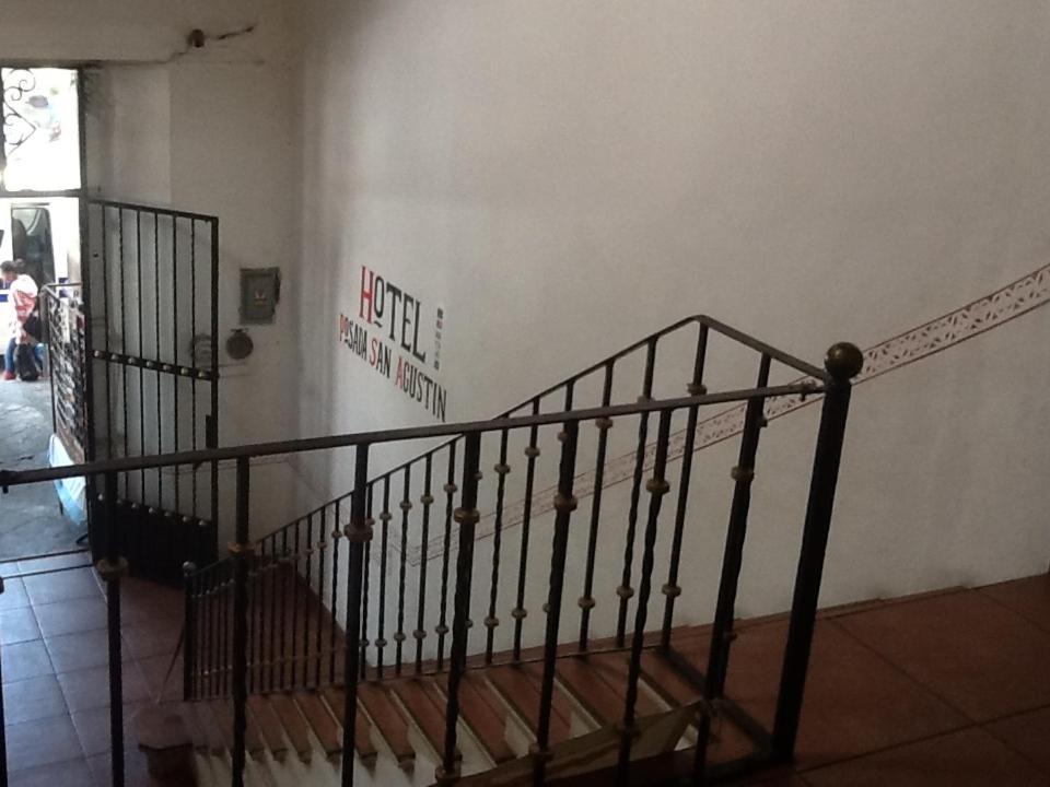 Posada de San Agustin Patzcuaro Bagian luar foto