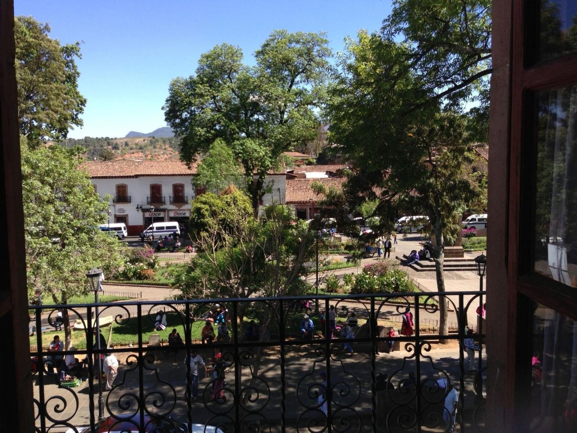 Posada de San Agustin Patzcuaro Bagian luar foto