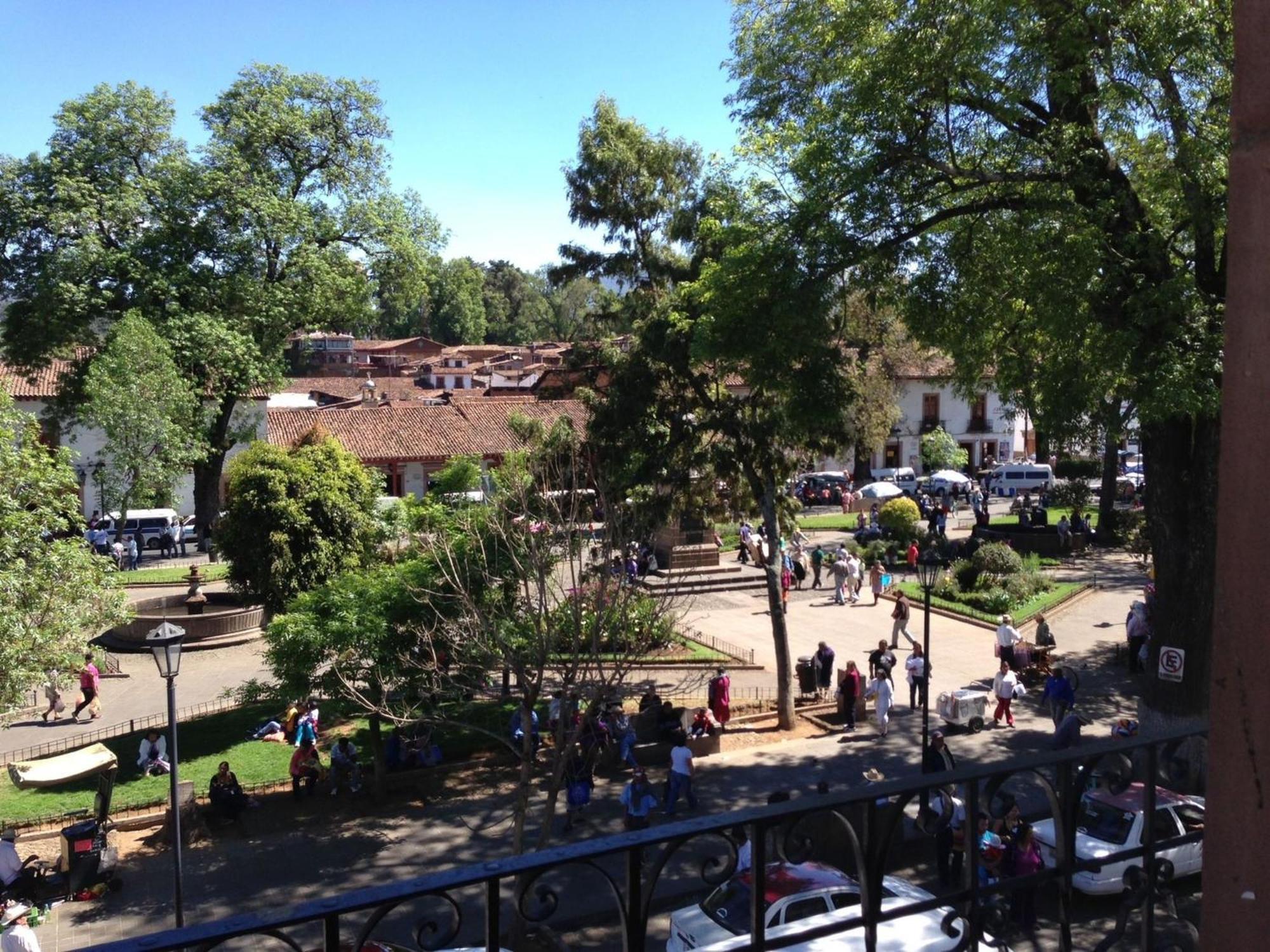 Posada de San Agustin Patzcuaro Bagian luar foto