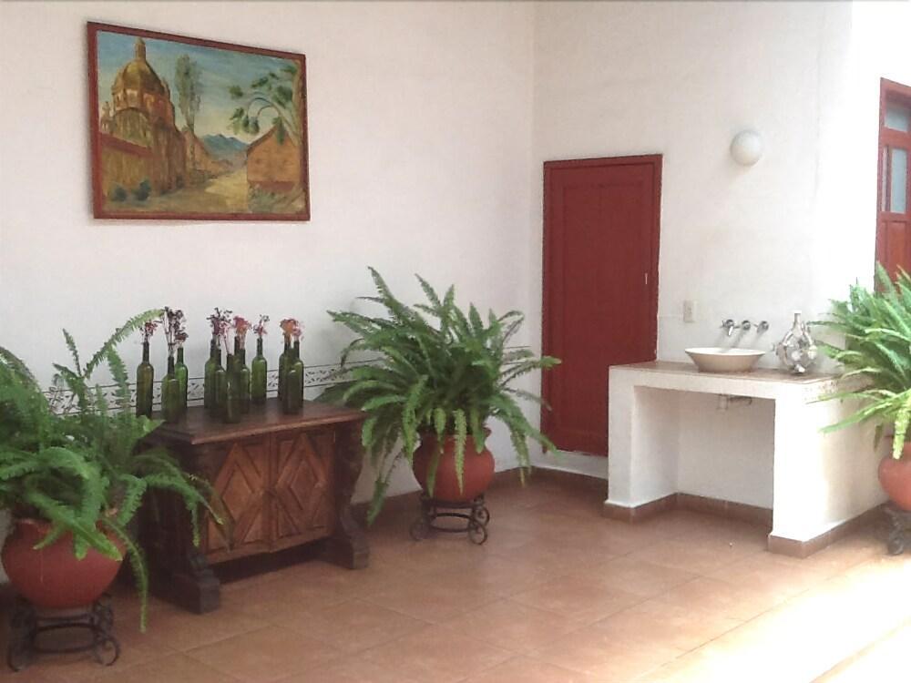 Posada de San Agustin Patzcuaro Bagian luar foto
